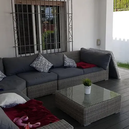 La Carihuela Great Location 4 Minute Walk 2 Beach Vila