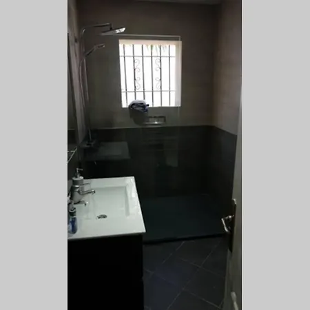 La Carihuela Great Location 4 Minute Walk 2 Beach Vila