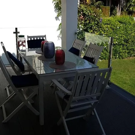 La Carihuela Great Location 4 Minute Walk 2 Beach Torremolinos
