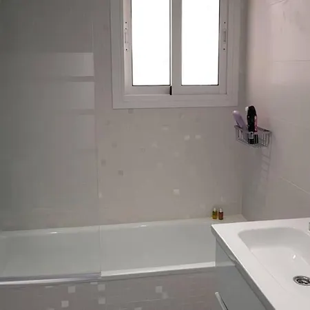 Vila La Carihuela Great Location 4 Minute Walk 2 Beach