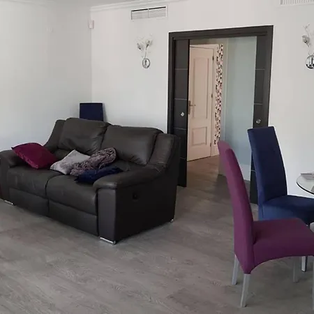 La Carihuela Great Location 4 Minute Walk 2 Beach * Torremolinos